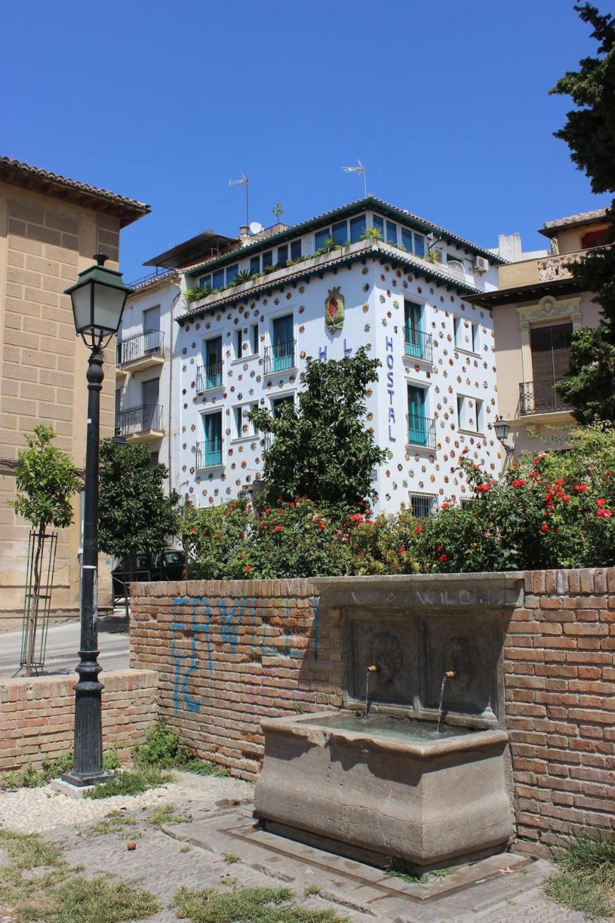 4 Balconies House, And Near The Alhambra